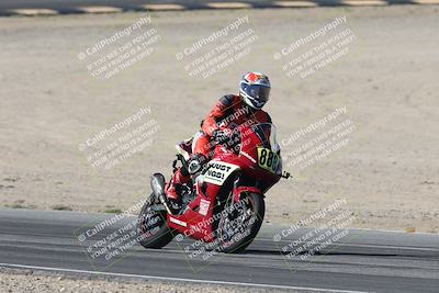 media/Oct-30-2025-Racers Edge (Thu) [[dabbdaf680]]/3-B Group/Session 2 (Bowl Exit)/